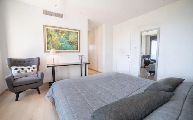 Sea View 6 Bedroom Villa With a Heated Pool