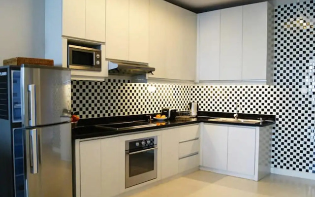 Glenwood Apartment