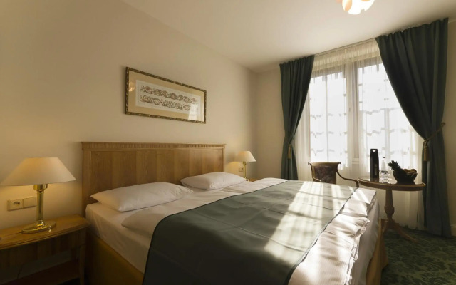 Grandhotel AMBASSADOR National House