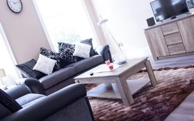 Lux Aparts Wakefield Central