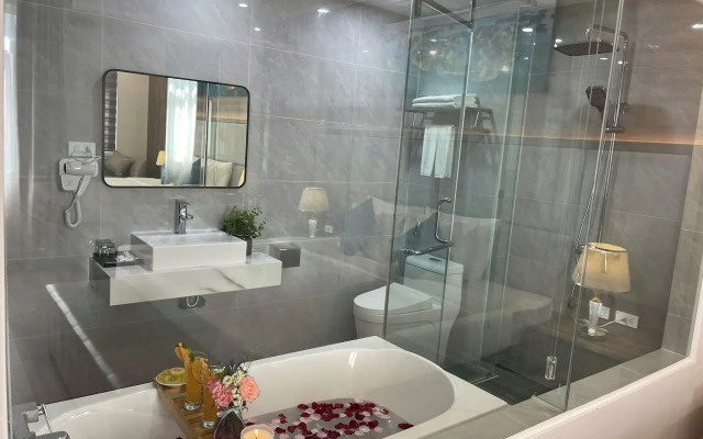 Central Halong Hotel