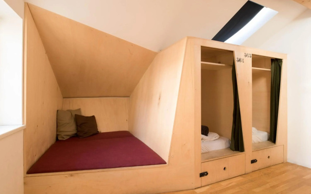 Montagu Hostel