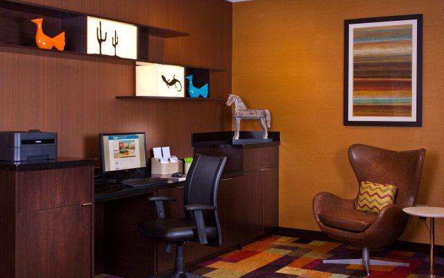 Fairfield Inn & Suites by Marriott Houston Hobby Airport.