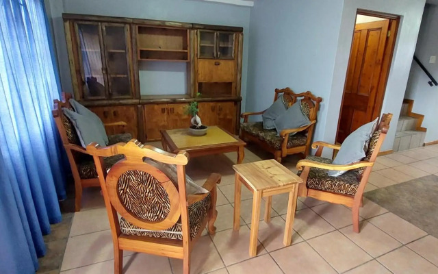 Swartberg Cottages
