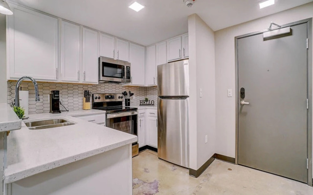 FRONTDESK Tower on Tenth Apts Birmingham