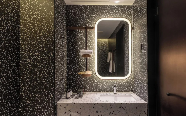 Shō Hotel BreakX