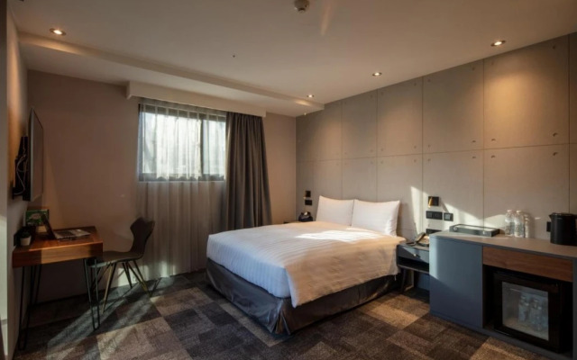 Roaders Plus Hotel Theme