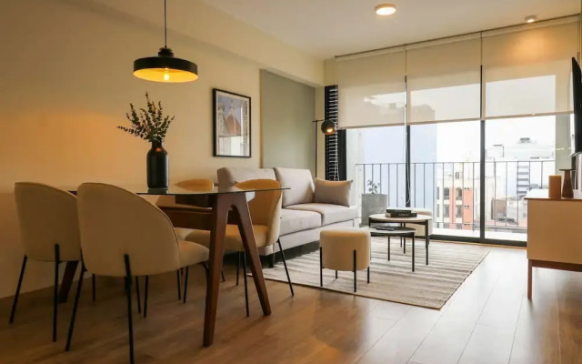 w Grandiose 2BR w Great Balcony in Miraflores