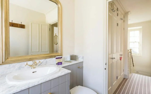 Kinnerton Street by Onefinestay