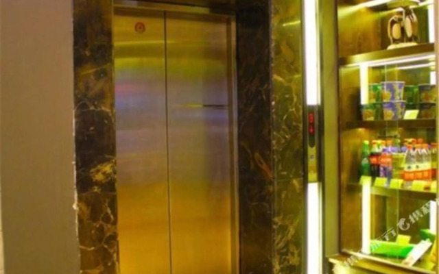 Meitu Collection Hotel (Shenyang Army General Hospital Wenhua Road Wanda Plaza)
