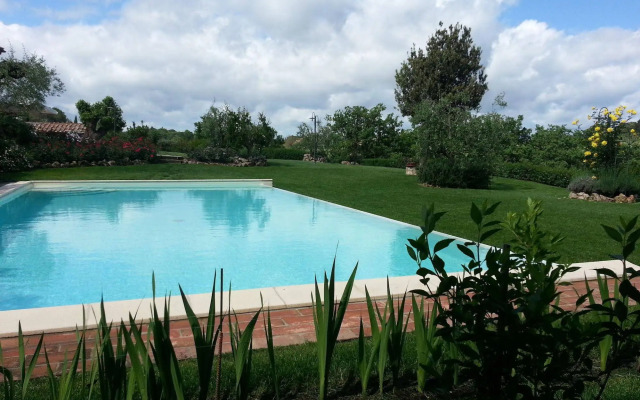 Aia Mattonata Relais