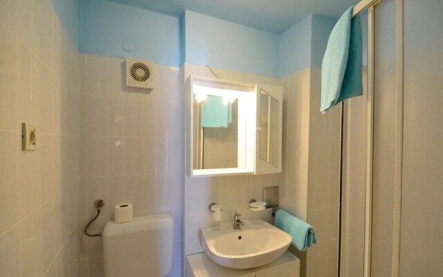 Awesome Home in Vinez With Wifi and 7 Bedrooms