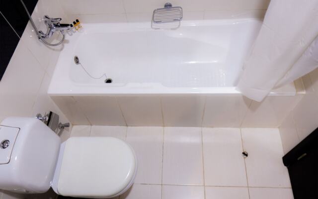 Studio Apartment in Knightbridge Court