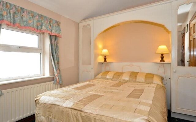 College Crest B&B