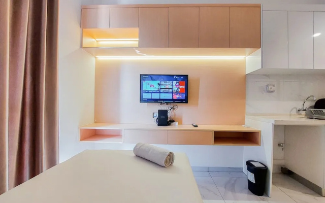 Relaxing Studio At Sky House Alam Sutera Apartment