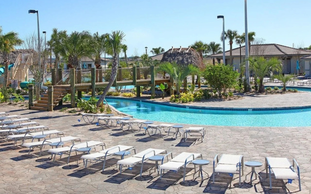 1509 MC - Exquisite 8BR Villa With Pool & Games