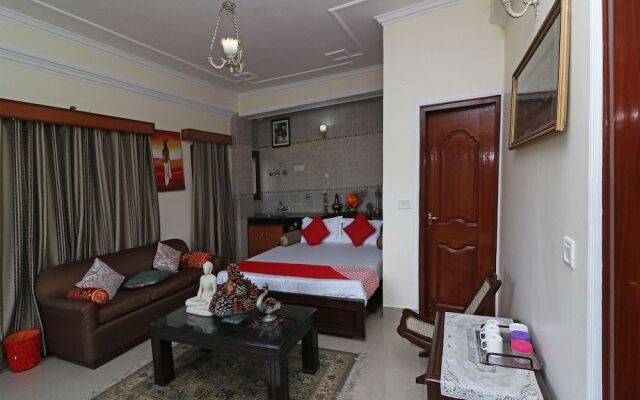 OYO 13608 Home Grand View Suite Shoghi