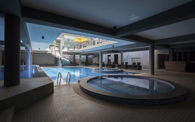 Long Beach Hotel