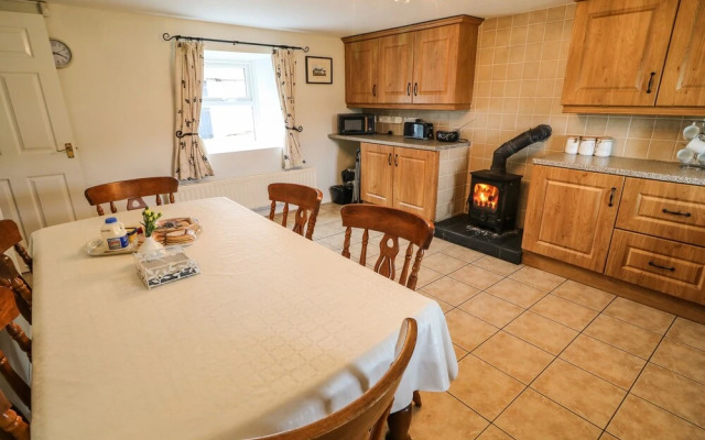 Shaws Hill Farmhouse