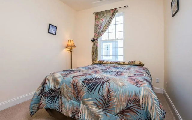 Alexander Townhouse 203B