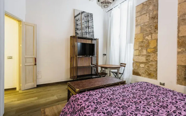 Dolce Suite near Syracuse Cathedral