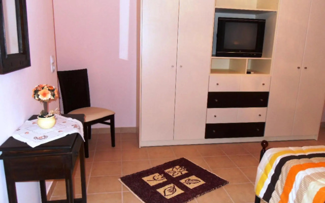 Omorfi Poli 120 sqm Apartment