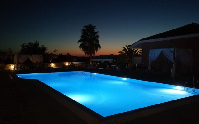 Saint George Hotel & Rooms