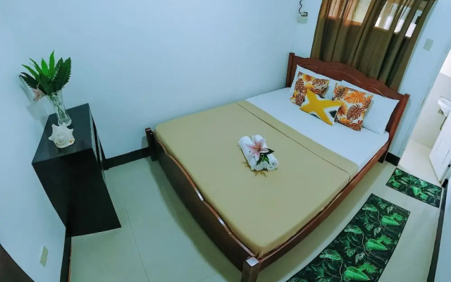 Hymn's Tourist Inn