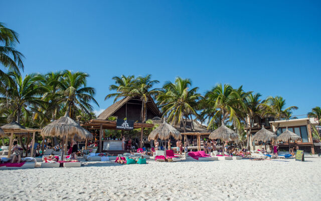 La Zebra Tulum - a Small Luxury Hotel