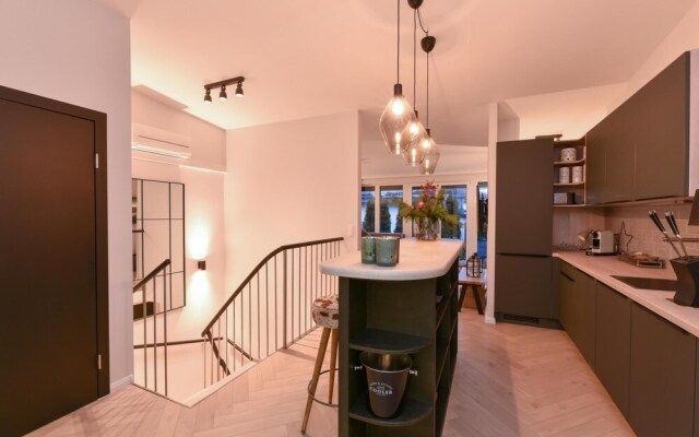 Penthouse Lake Mountains View Incl Summer Card