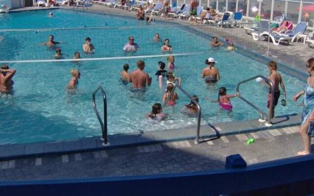 Islander Beach Resort