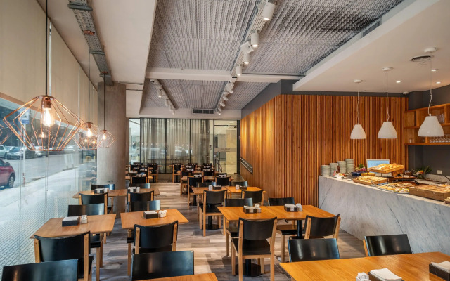 Dazzler by Wyndham Buenos Aires Polo