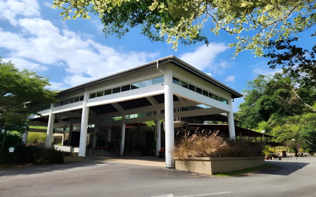 Cherengin Hills Convention & Spa Resort