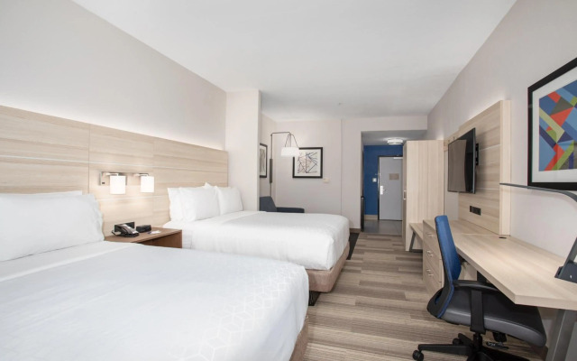 Holiday Inn Express & Suites Phoenix - Glendale Sports Dist by IHG