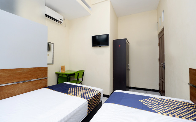 Super OYO 2209 Solo Point Guest House Syariah