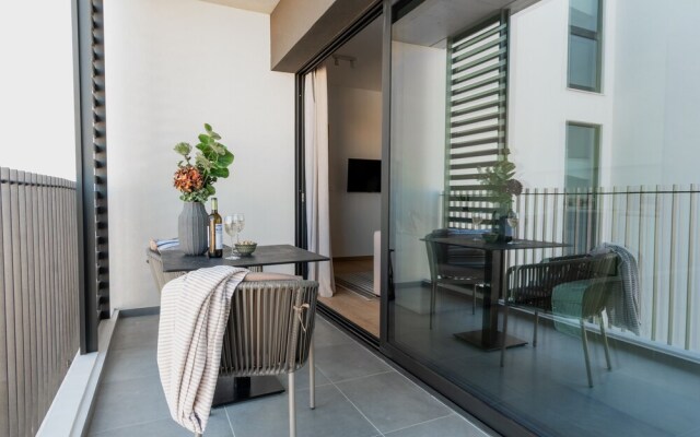 Sanders Armonta Studio w Balcony B35