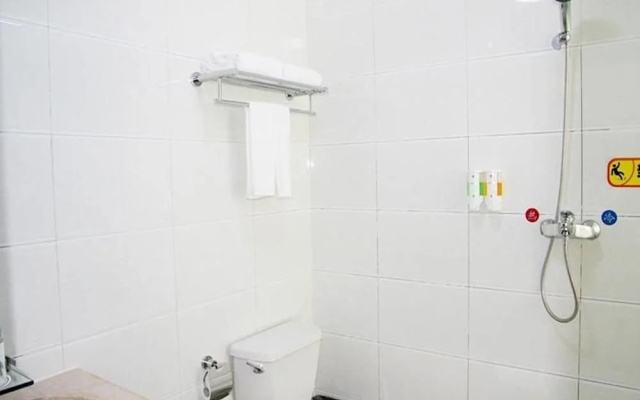 Xiangrui Guanghui Chain Hotel (Beijing Shahe Higher Education Park Metro Station Branch)