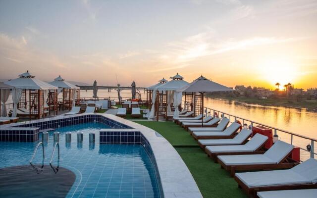 Champollion II 5 Stars Nile cruise