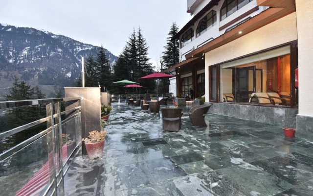 Hotel Snowcrests Manor