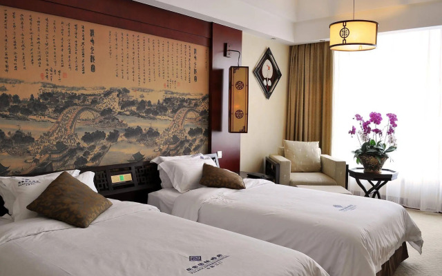 Palace International Hotel