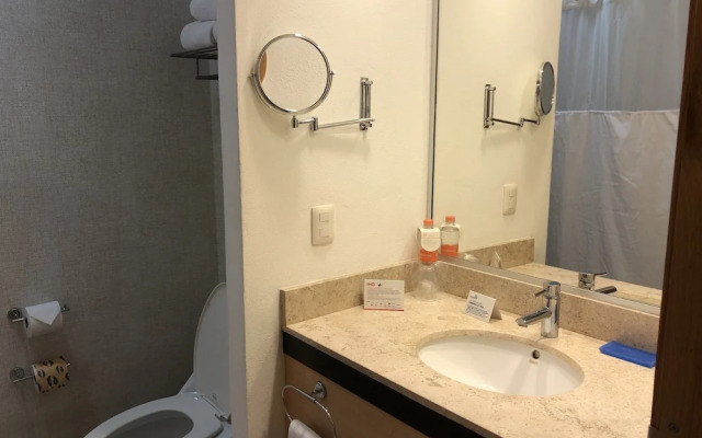 Holiday Inn Express Manzanillo