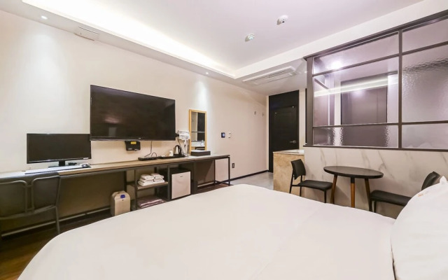 Yangsan Bukbudong Lime Hotel