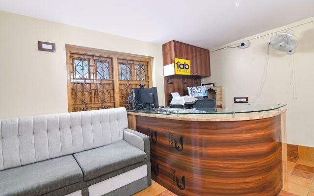 Fabhotel Sriya