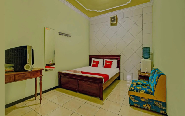 OYO 90031 Villa Papada