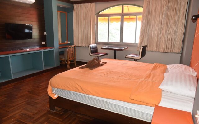 The Palm Delight Lodge
