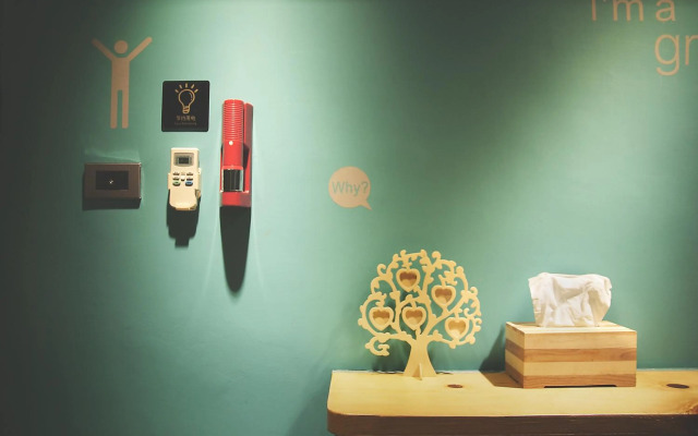 Leo ho Hostel