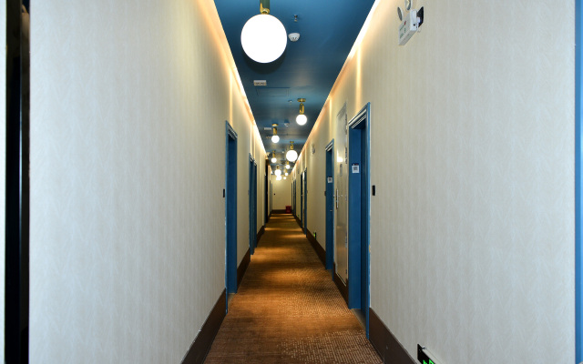 Blueberry Hotel (Shenzhen Bao'an International Airport Fuyong Subway Station)