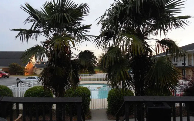 Best Western White Columns Inn