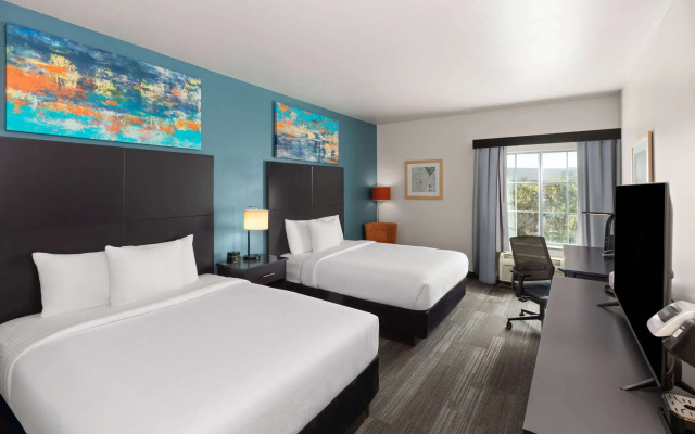 La Quinta Inn & Suites by Wyndham Austin NW/Lakeline Mall