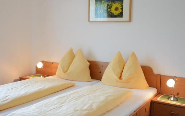 Haus Hannelore - Bed and Breakfast